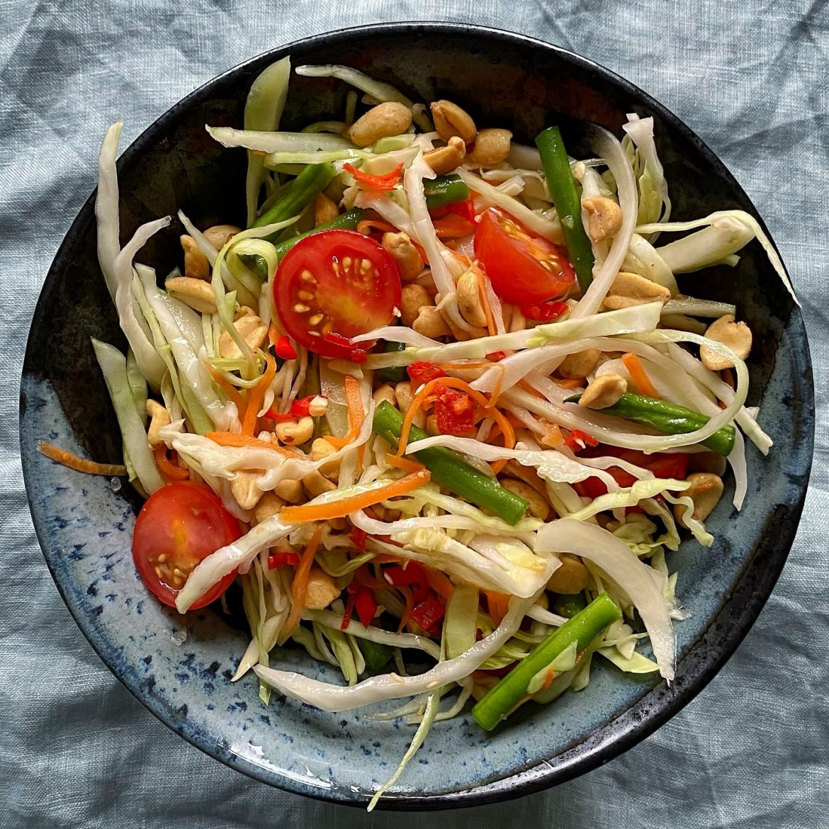 Easy Thai 'som tam' salad