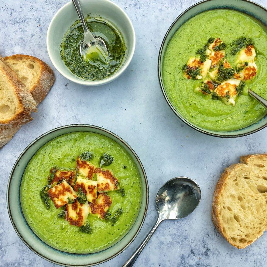 Pea and courgette soup with halloumi croutons
