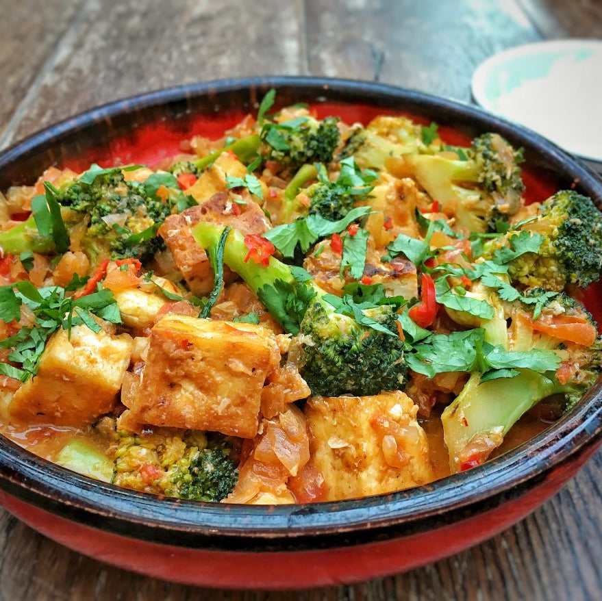 Singapore-Style Tofu With Broccoli And Cashew Nuts