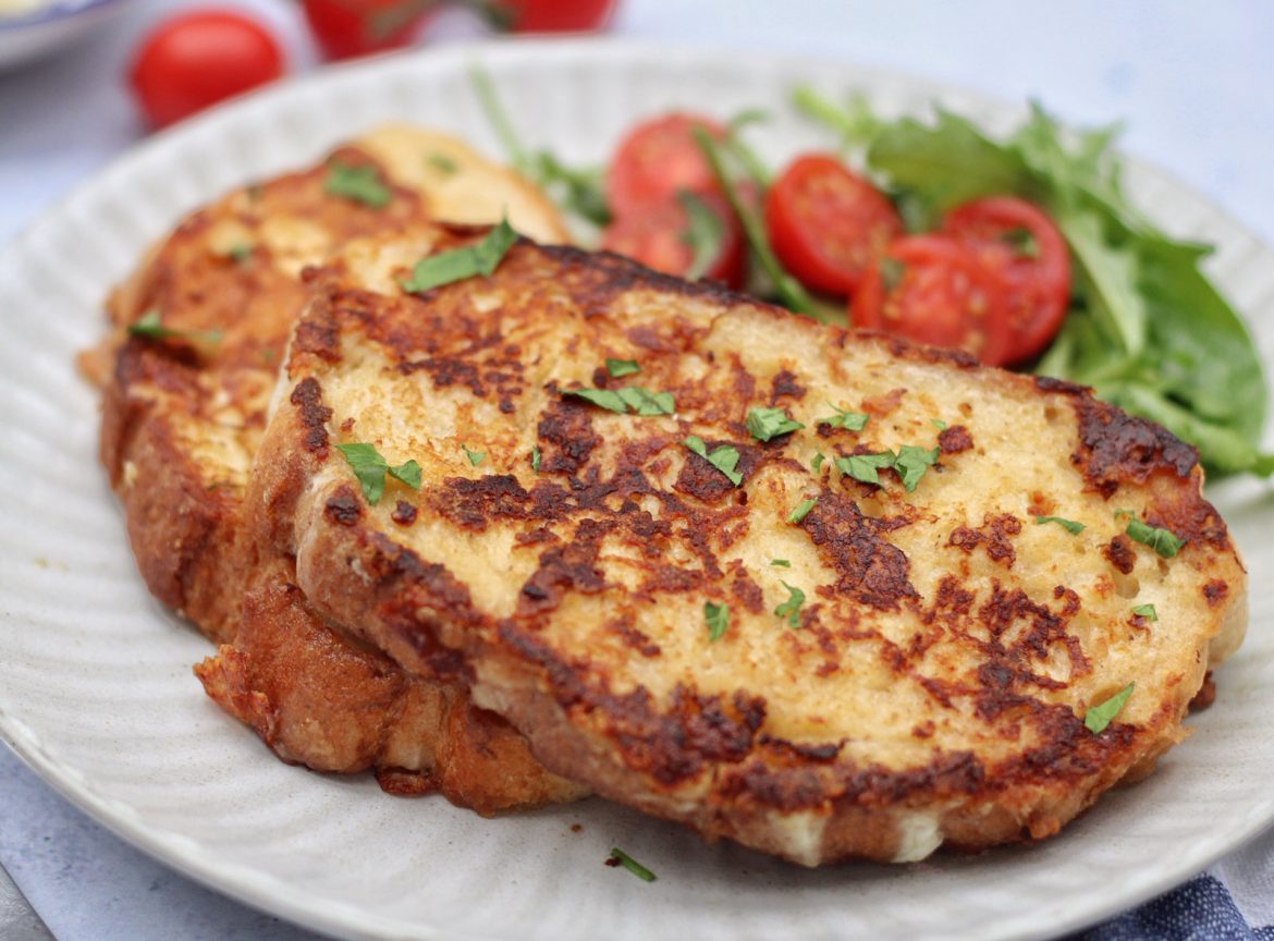 savoury french toast with gruyere